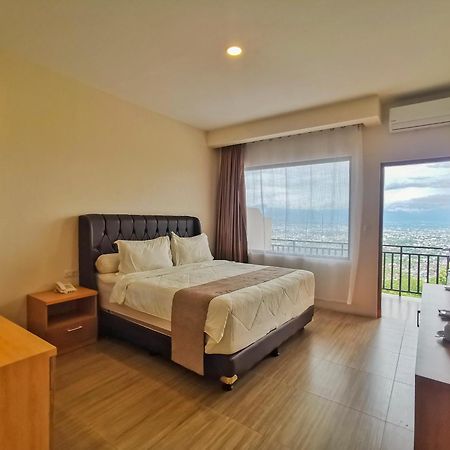 פאלו Bukit Indah Doda Hotel & Resorts מראה חיצוני תמונה