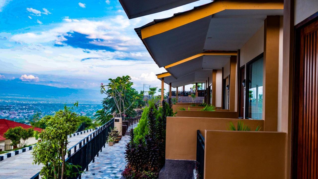 פאלו Bukit Indah Doda Hotel & Resorts מראה חיצוני תמונה